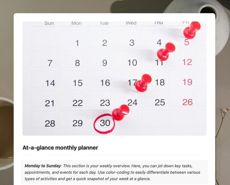 At-a-glance monthly planner in Craft